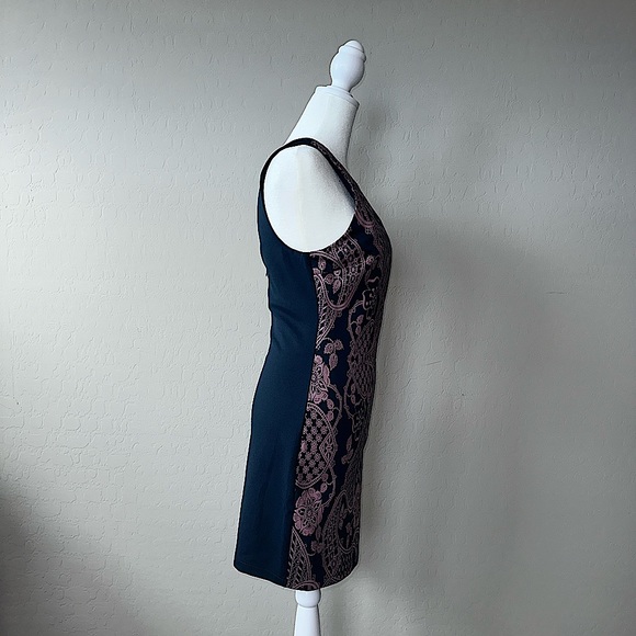 Do & Be Print Body-con Sheath Dress - Picture 5 of 9